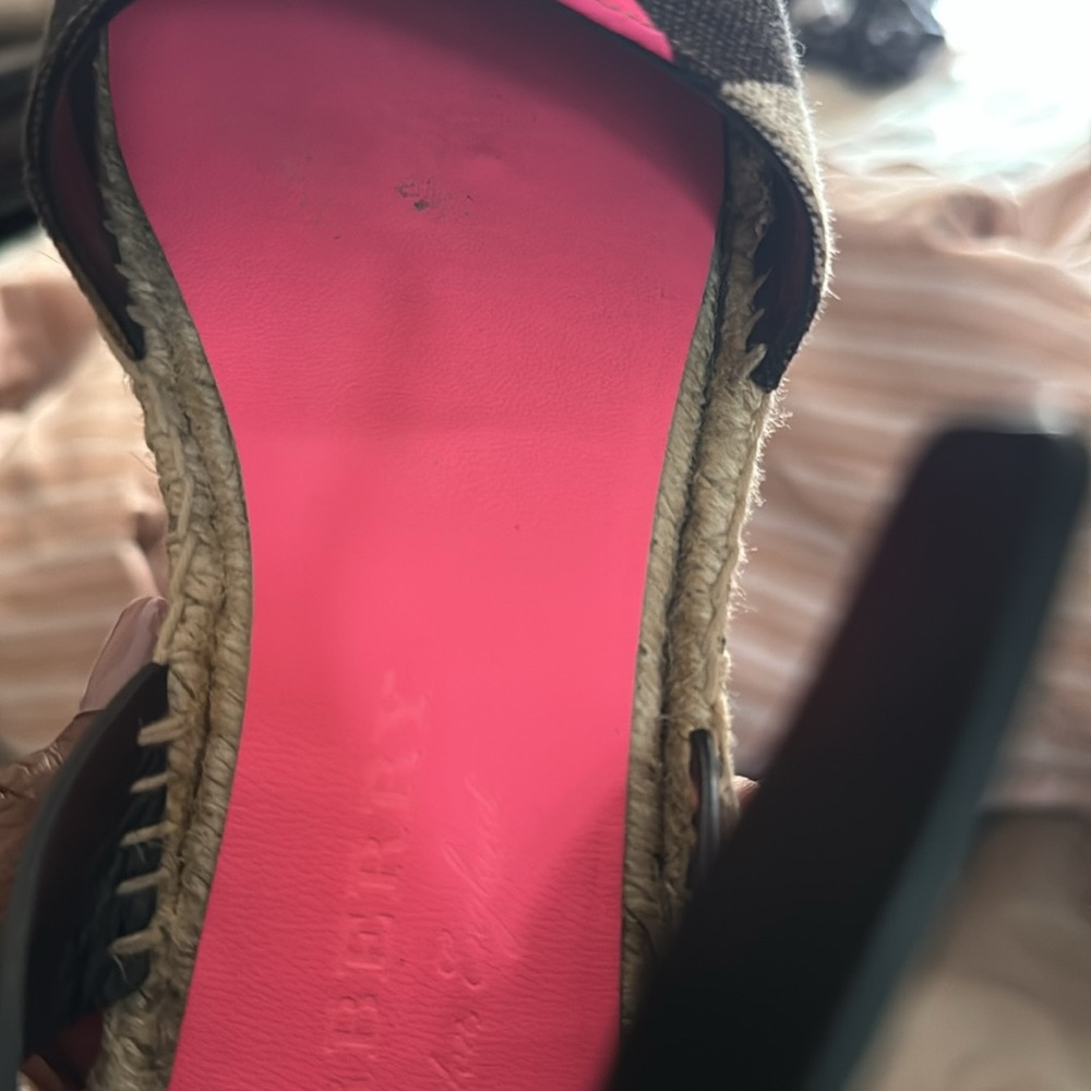 NIB Burberry Ladies Size 9 Abbin Pink Checkered Espadrille Sandals w/ Pop Racker - Picture 9 of 10